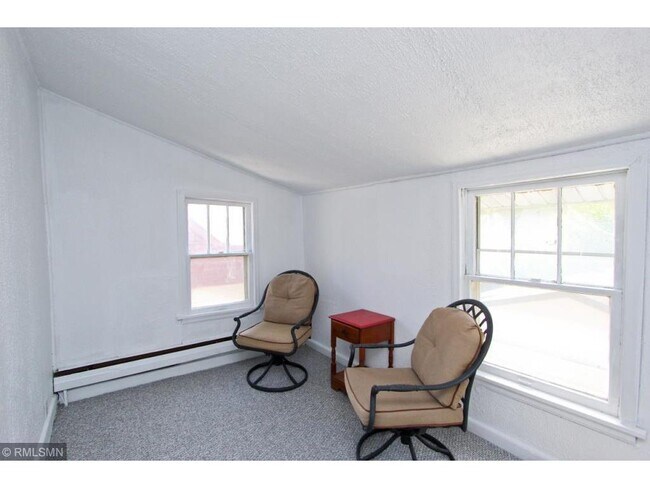 Foto del edificio - 1368 Minnehaha Ave W