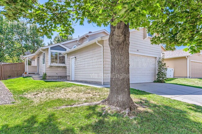 Foto del edificio - 460 E Arden Cir