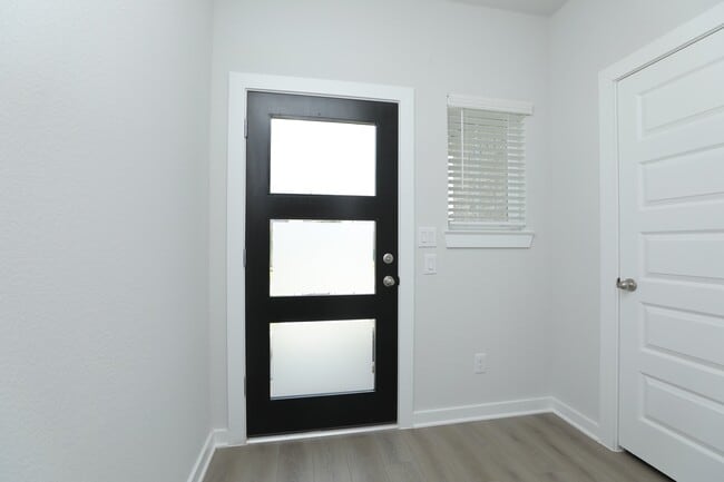 Building Photo - 8462 Sweet Cherry Ln