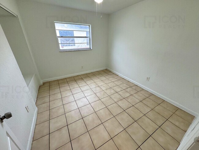 Foto del edificio - 6580 SW 20th St
