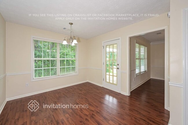 Building Photo - 555 Wellington Ln