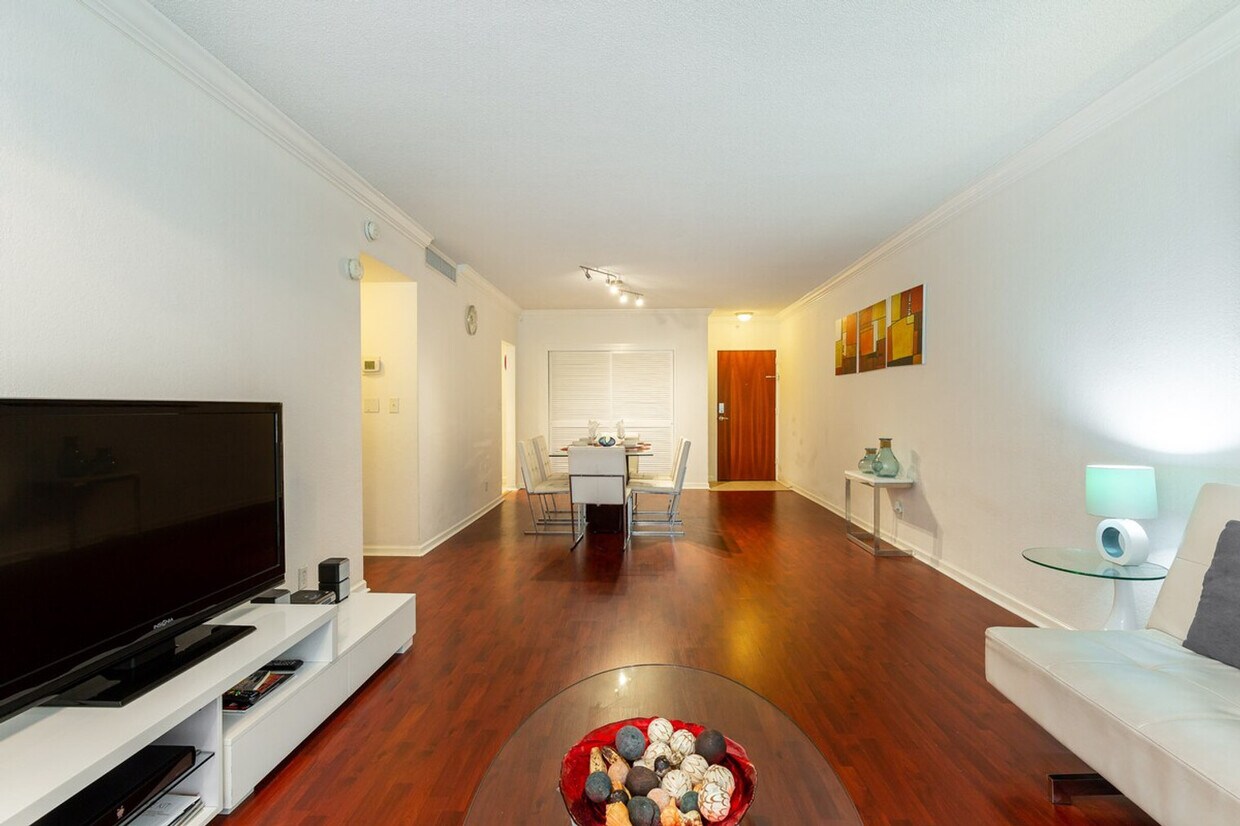 Foto principal - 3901 S Ocean Dr