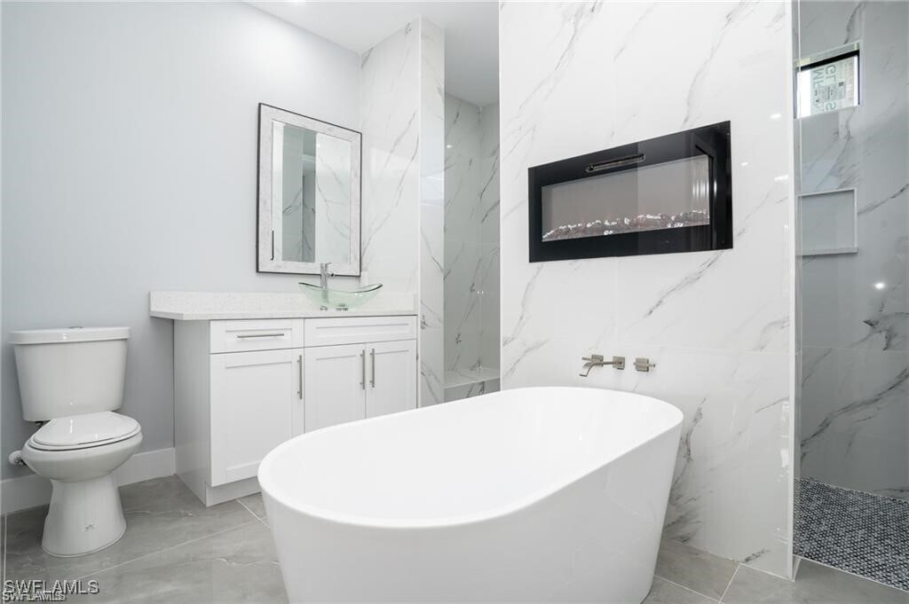 Foto del edificio - 347 SW 24th Pl