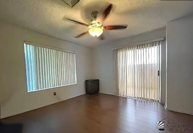 Foto del edificio - 2045 S 14th Ave