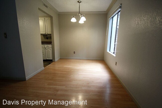 Foto del edificio - 2 br, 1 bath House - 12019 100th Ave NE # 2B