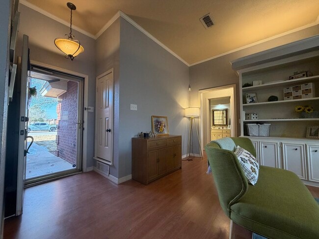 Foto del edificio - 1021 Kirby Ave