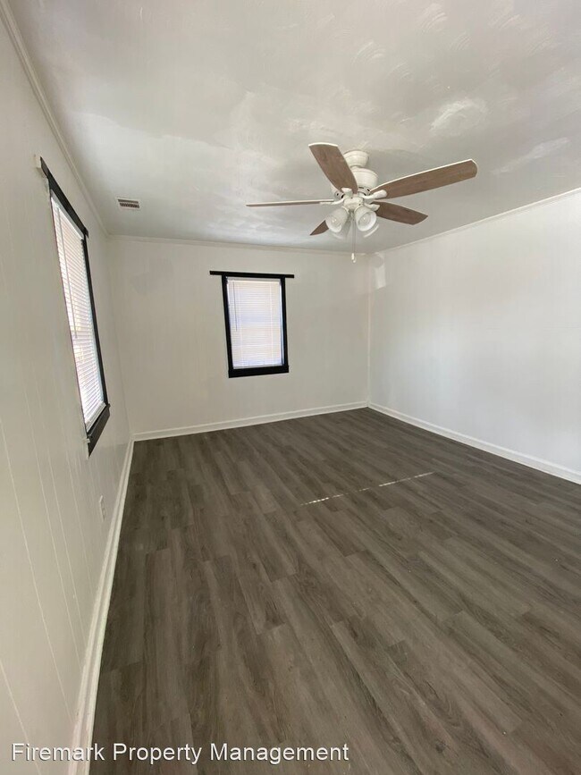 Building Photo - 2 br, 1 bath House - 409 E. 17th Street