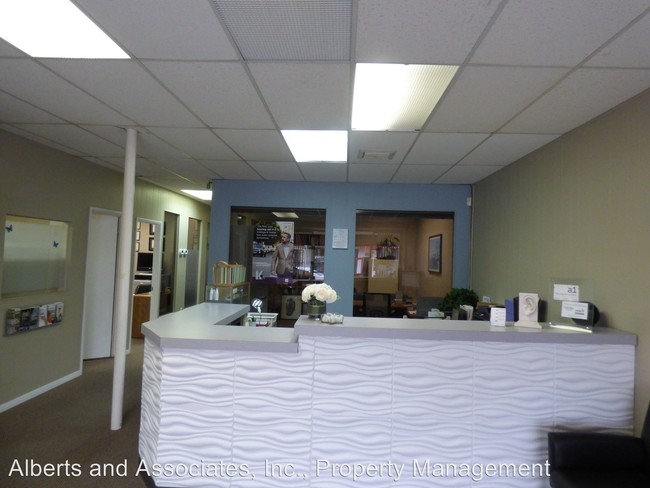 Foto del edificio - 2926-2936 Lincoln Ave