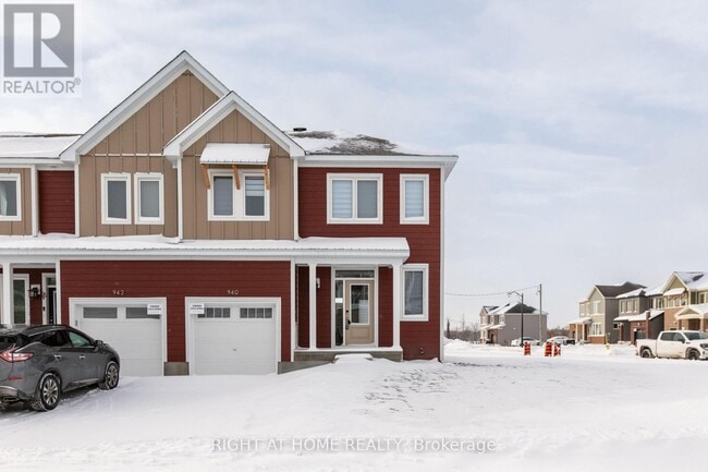 Building Photo - 940 Seagrave Ln