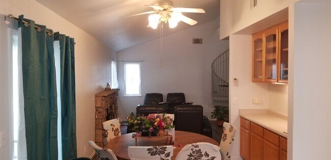 Building Photo - 3 br, 2 bath House - 1817 Renoir Avenue