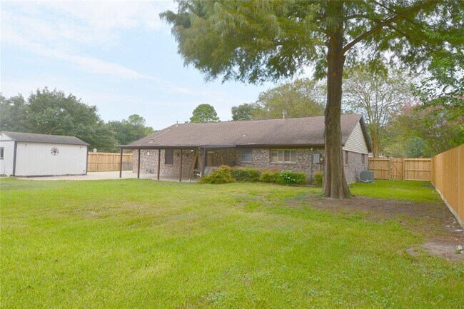 Building Photo - 12323 Dermott Dr
