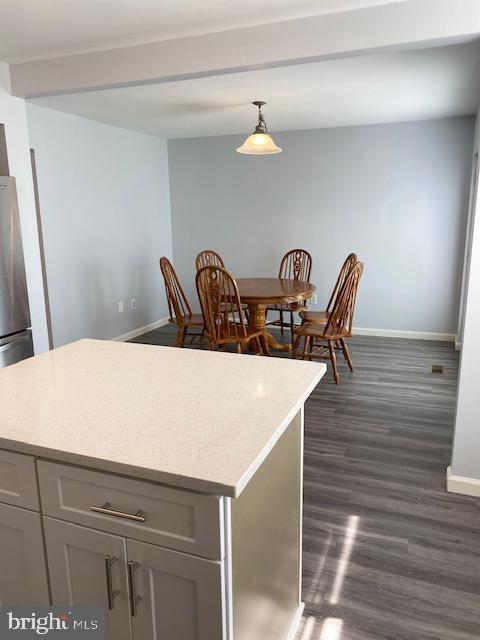 Foto del edificio - 3639 Longridge Ct