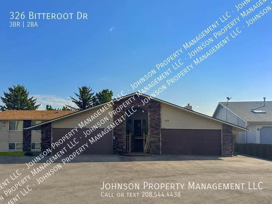 Foto principal - 326 Bitteroot Dr