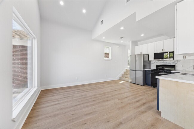 Foto del edificio - 4310 Canal St