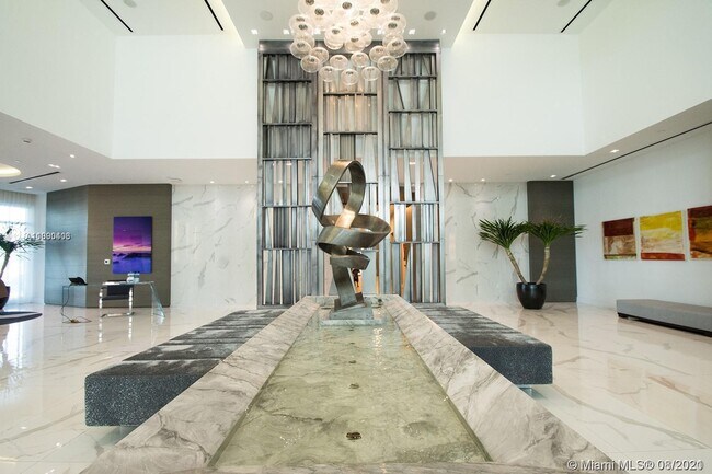 Building Photo - 17111 Biscayne Blvd