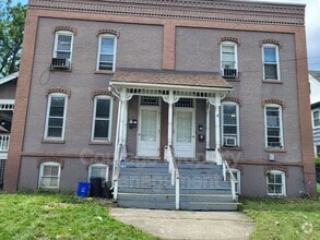 Building Photo - 417 Walnut St
