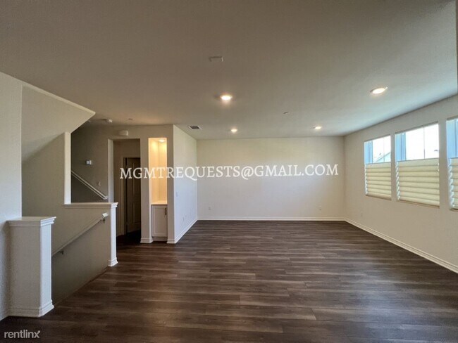 Building Photo - 2 br, 2.5 bath Condo - 17854 S Upton