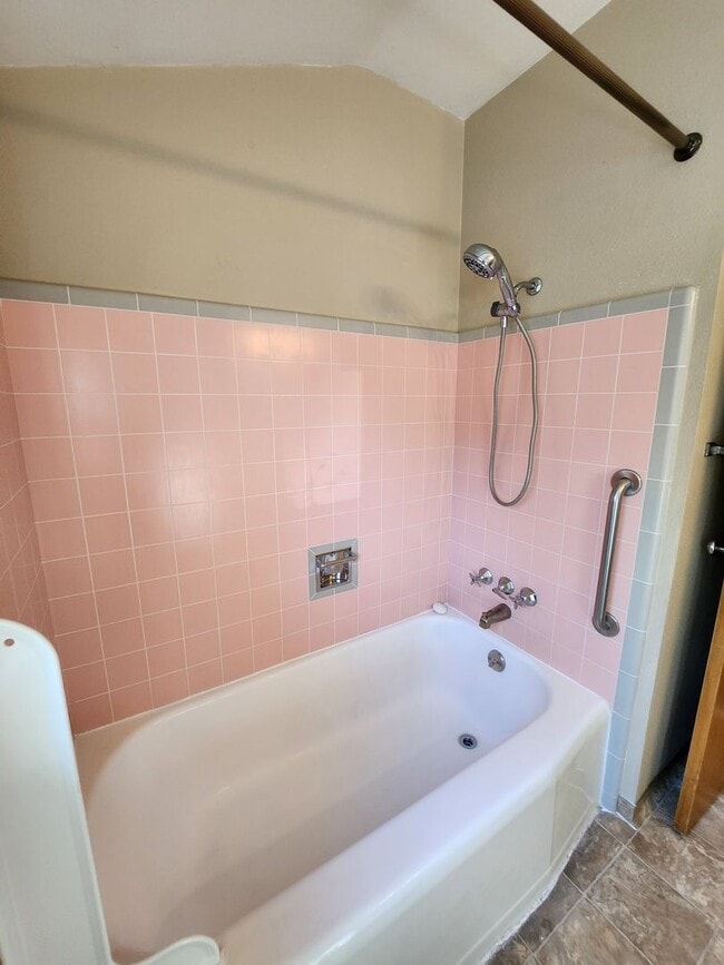 Foto del edificio - 2205 Monticello Ave