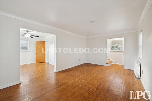 Foto del edificio - 606 W Poinsetta Ave