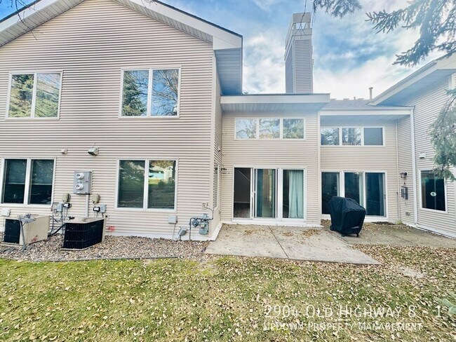 Foto del edificio - 2904 Old Hwy 8