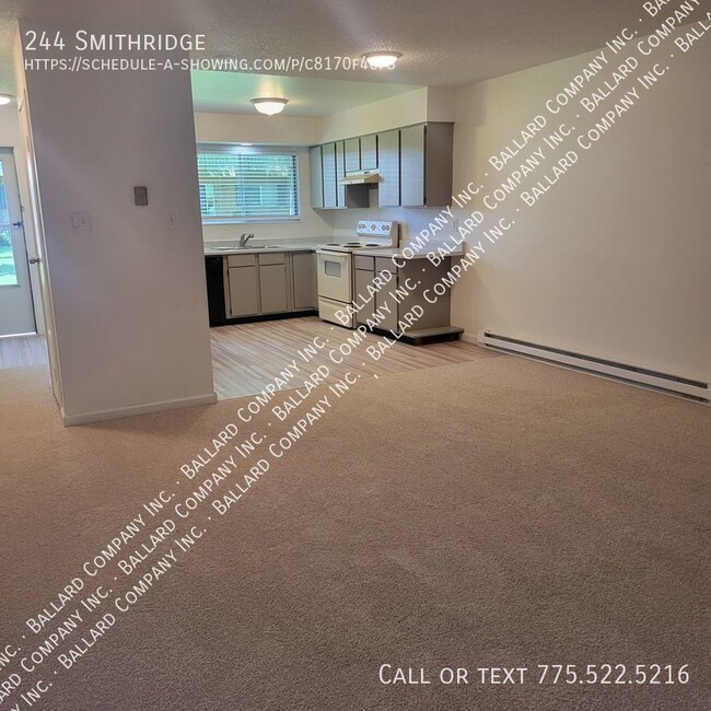 Building Photo - Nice Smithridge condo
