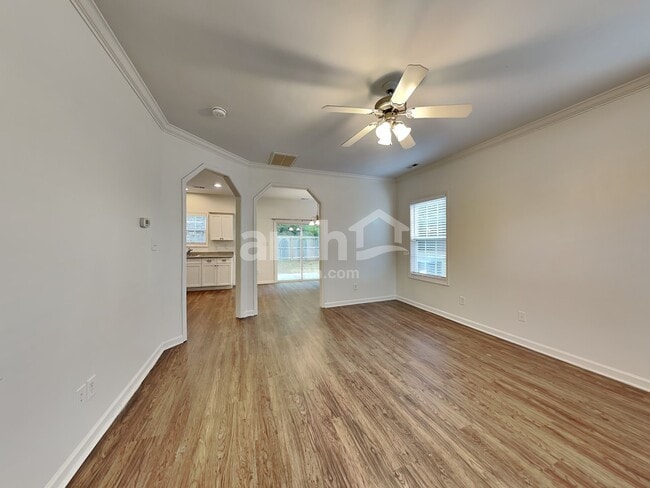 Foto del edificio - 1121 Rutledge Landing Dr