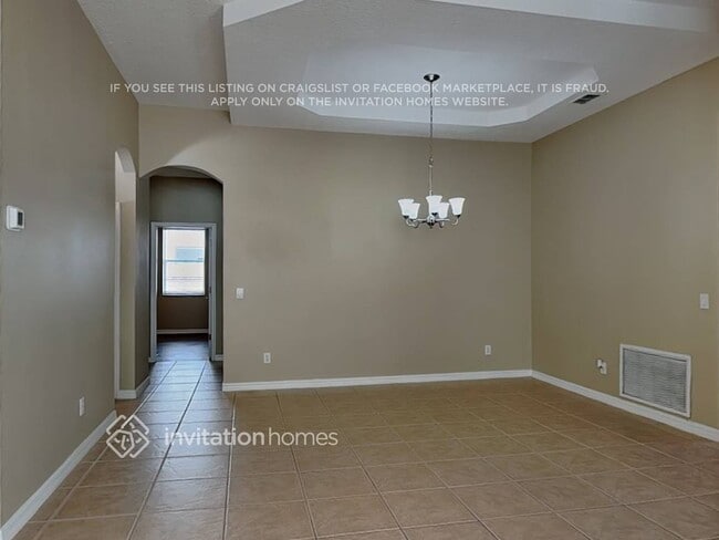 Building Photo - 332 Porchester Dr