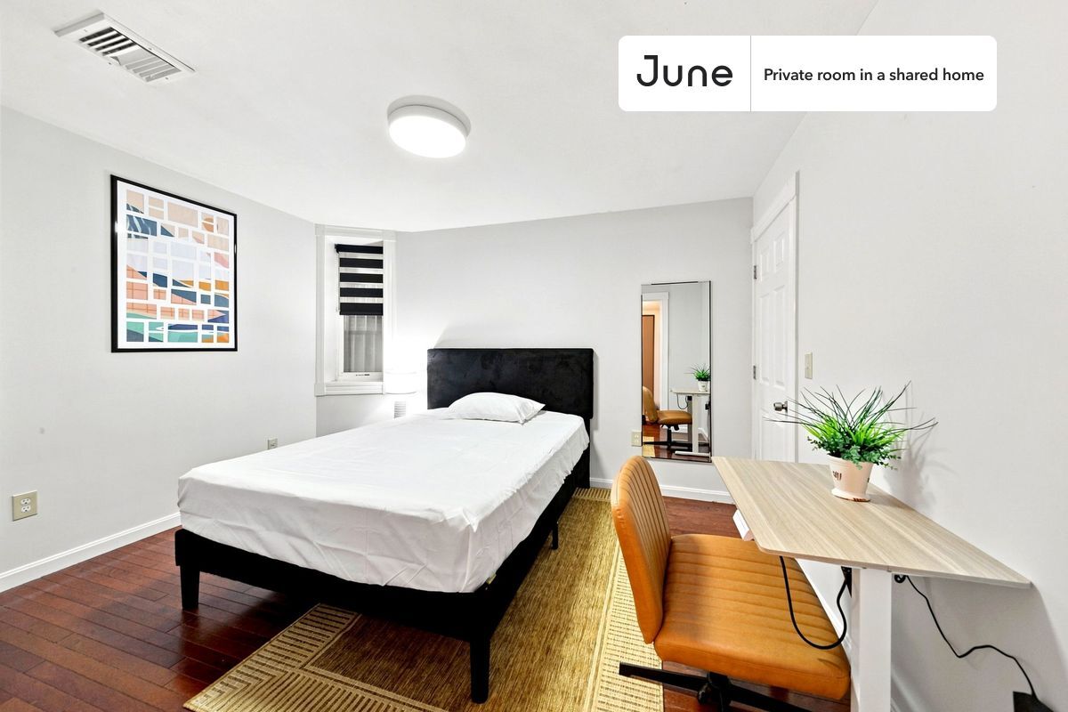 Room in Shared 7 bed/2 bath home in Allston - Room in Shared 7 bed/2 bath home in Allston