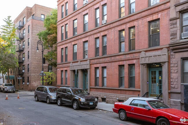 Building Photo - 85-89 Bedford St