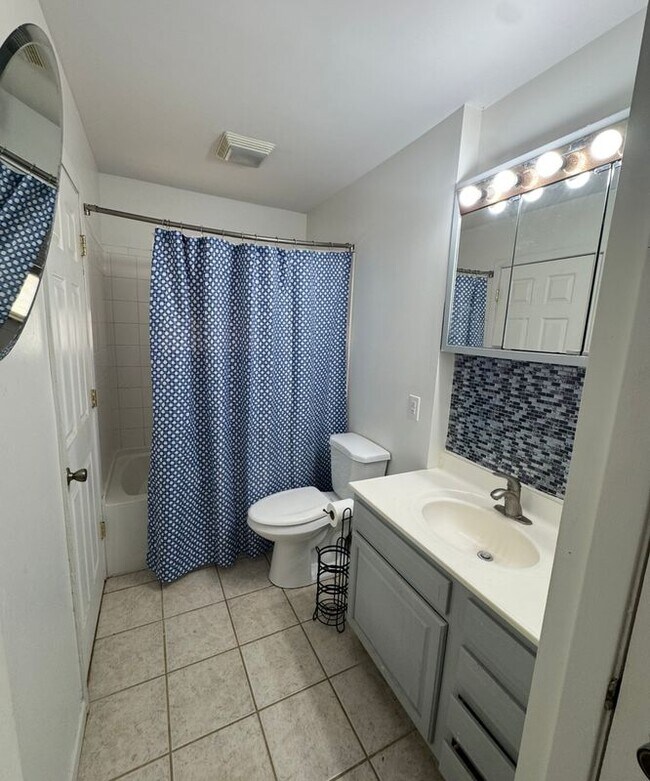 Foto del edificio - 1894 San Luis Rey Pkwy