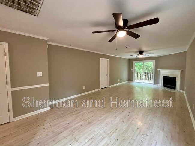 Foto del edificio - 4396 Misty Cove Ct