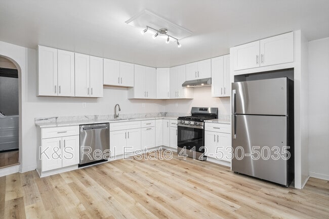 Foto del edificio - 2321 Spring St