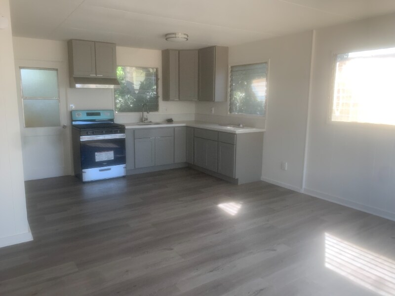 Foto principal - 3522 Salt Lake Blvd