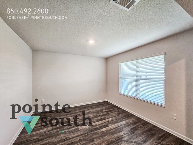 Building Photo - 5249 Peach Dr