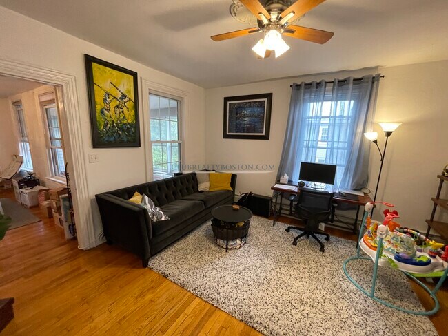 Foto del edificio - 17 Bigelow St