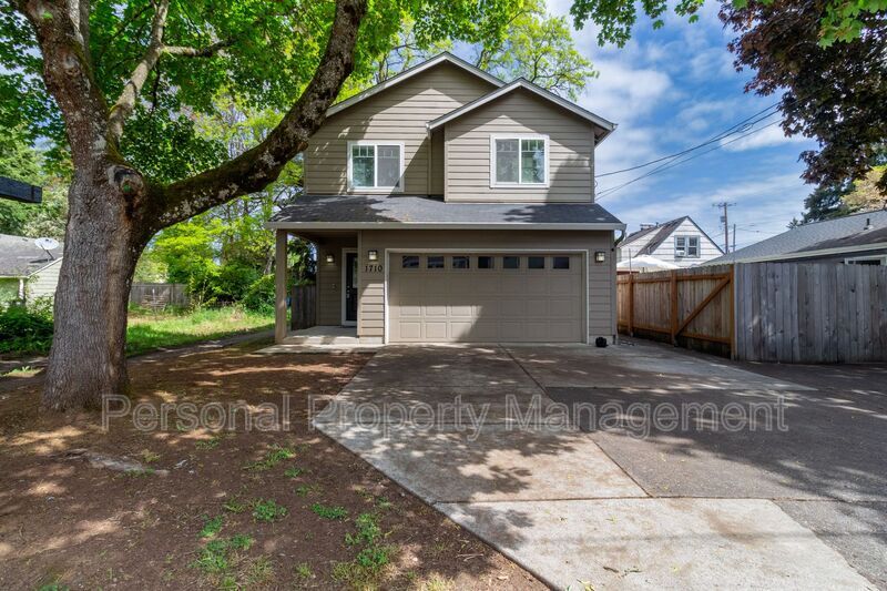 Foto principal - 1710 E 31st St