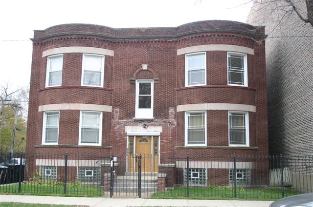 Foto principal - 2451 E 72nd St