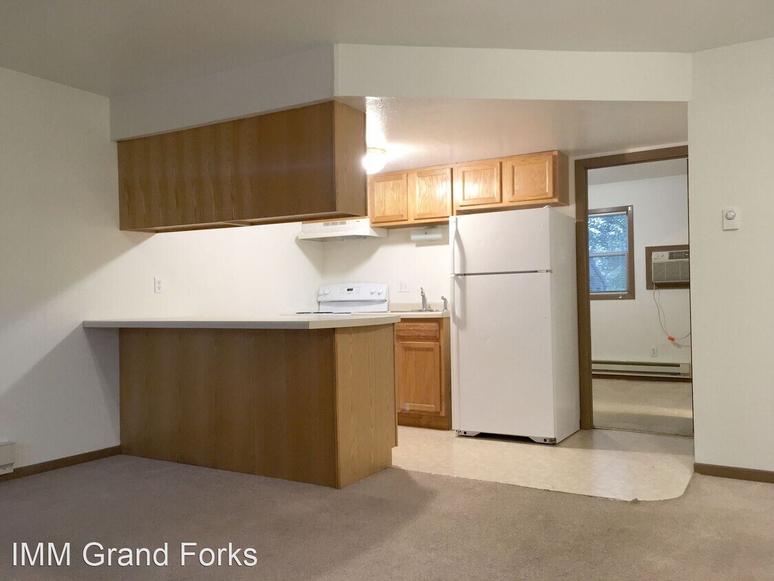 Primary Photo - 722 22nd St NW
