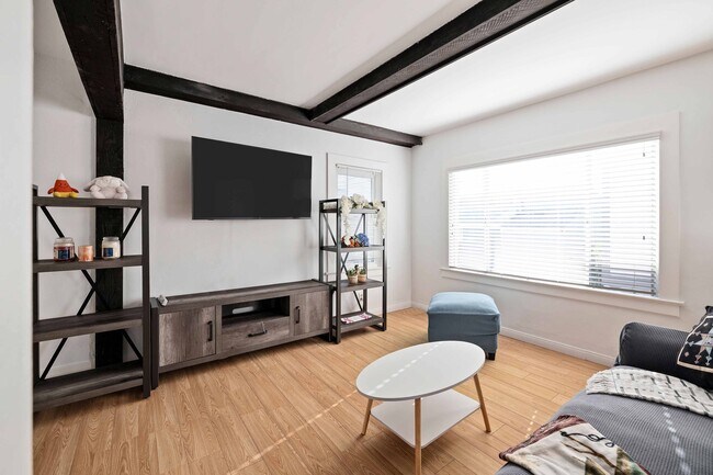 Foto del edificio - 1634 Bayview Dr