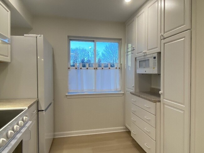 Foto del edificio - 17 Beal's Cove Rd