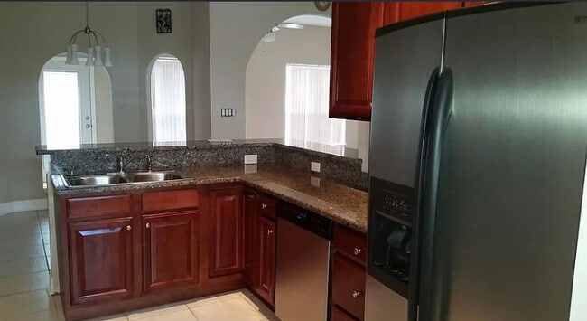 Foto del edificio - 7204 Southwind Dr