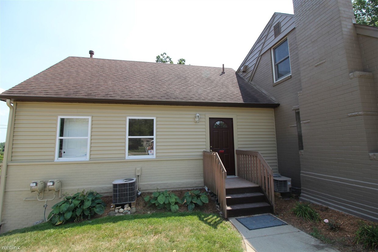 Primary Photo - 3120 Grange Hall Rd