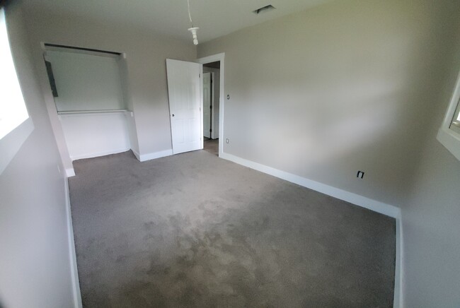 Bed 1 - 3405 Westview Cir