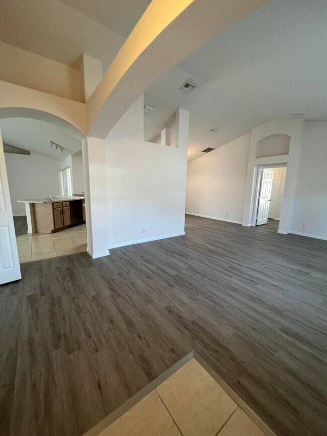 Building Photo - 4251 SW Astro Ct