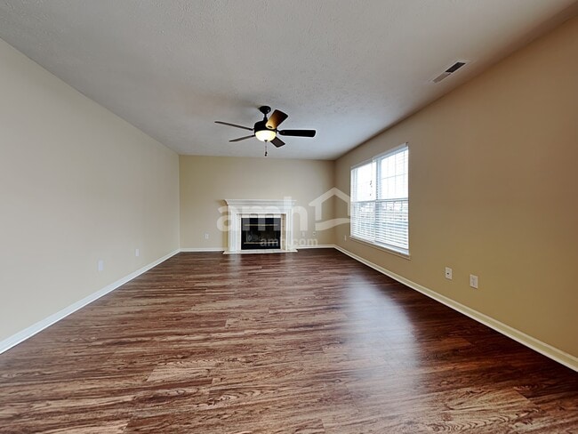 Foto del edificio - 8928 Waterton Pl