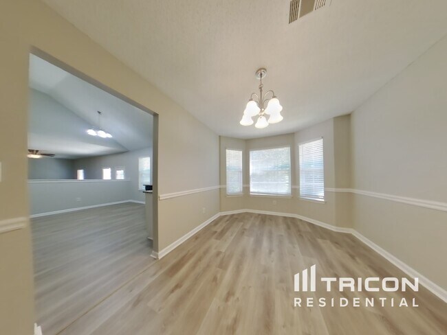 Foto del edificio - 3305 N Winds Trail