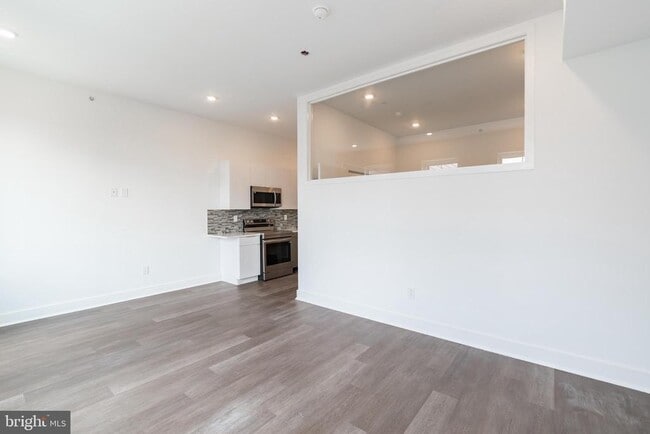 Foto del edificio - 813 N Broad St