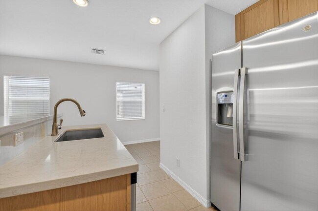 Foto del edificio - 16206 Sierra Palms Dr