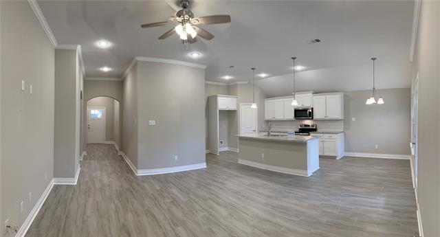 Foto del edificio - 1004 Hardaway Ln