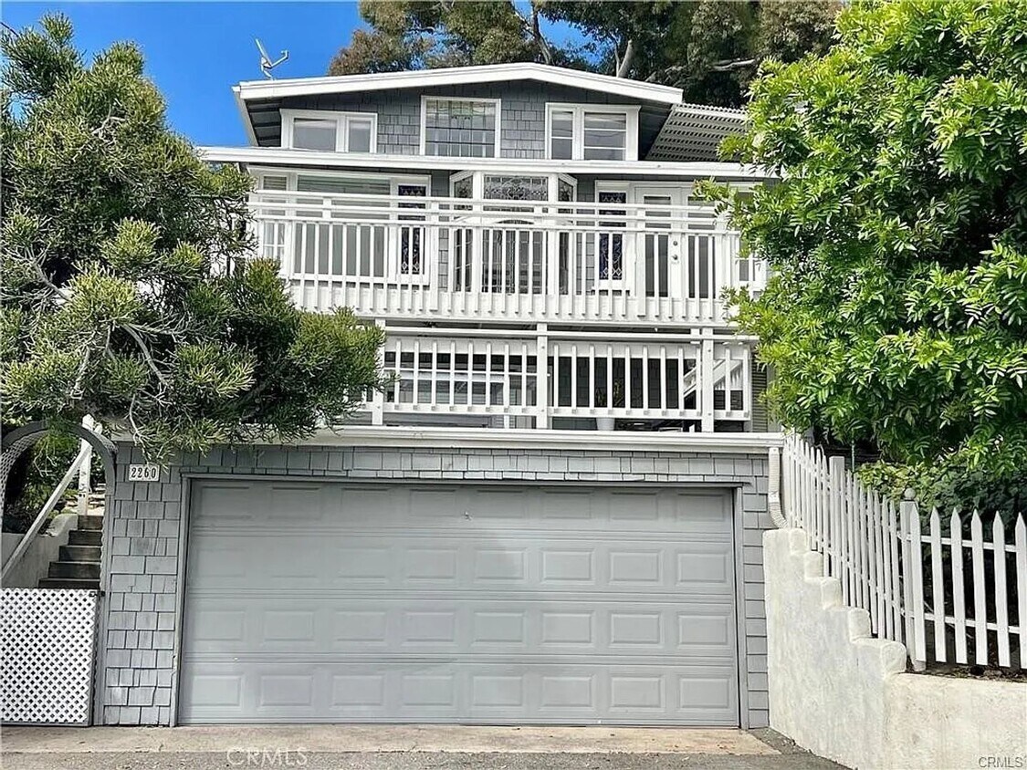 Foto principal - 2260 Glenneyre St